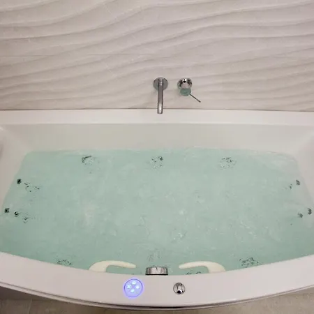 Real Delux Next To Gozsdu & Synagogue Διαμέρισμα *