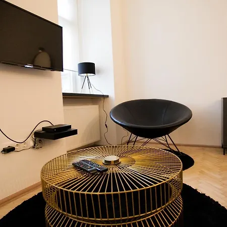 Real Delux Next To Gozsdu & Synagogue Апартаменты *