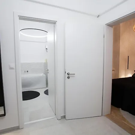 Real Delux Next To Gozsdu & Synagogue Апартаменты