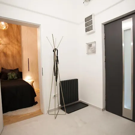 Апартаменты Real Delux Next To Gozsdu & Synagogue