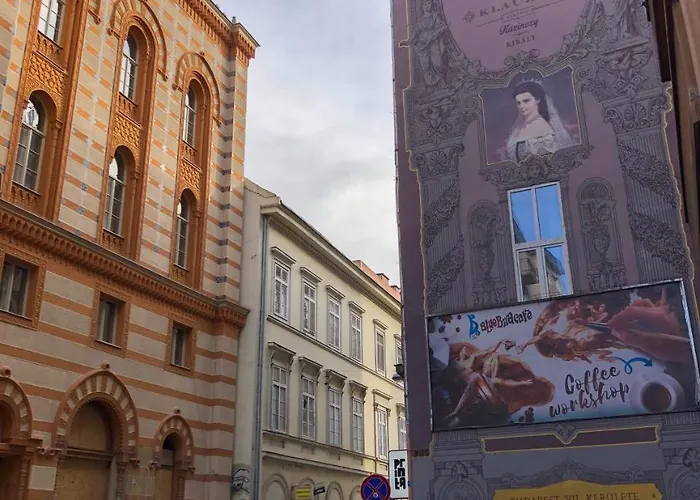 Appartement Real Delux Next To Gozsdu&synagogue *